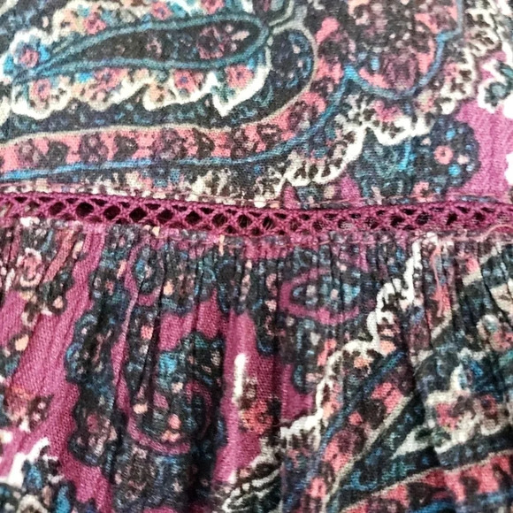 American Eagle Shift Peasant Dress Purple Paisley Keyhole Neck 3/4 Sleeve Boho - Picture 4 of 9